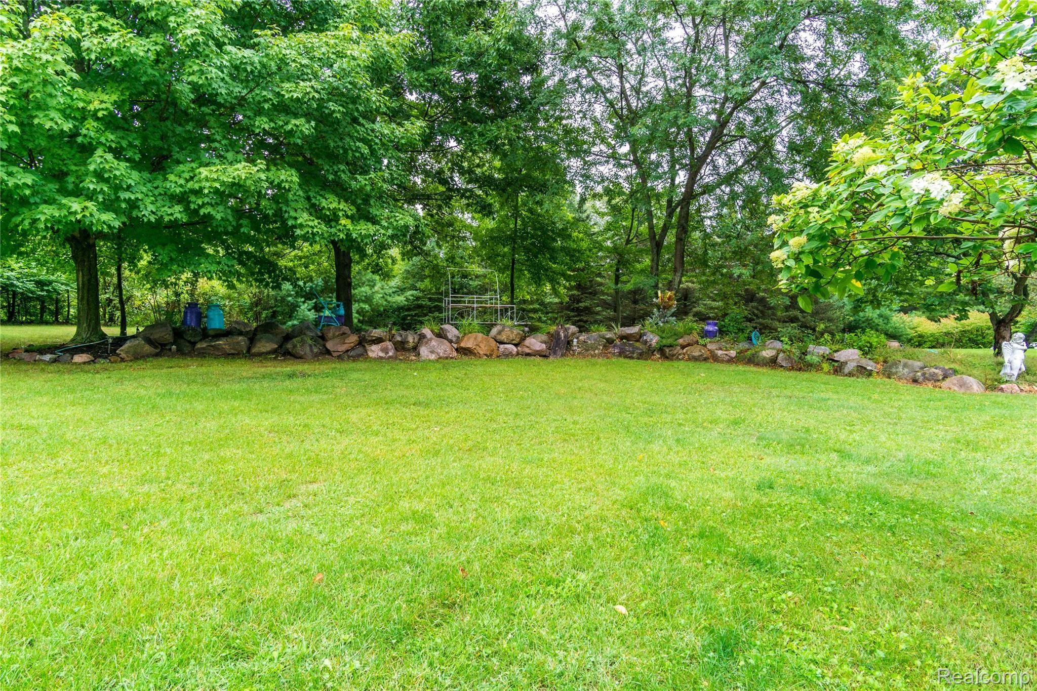 9276 Hegel Road Goodrich, MI 48438 - Photo 29 of 77 Exteriors (11 of 12).jpg