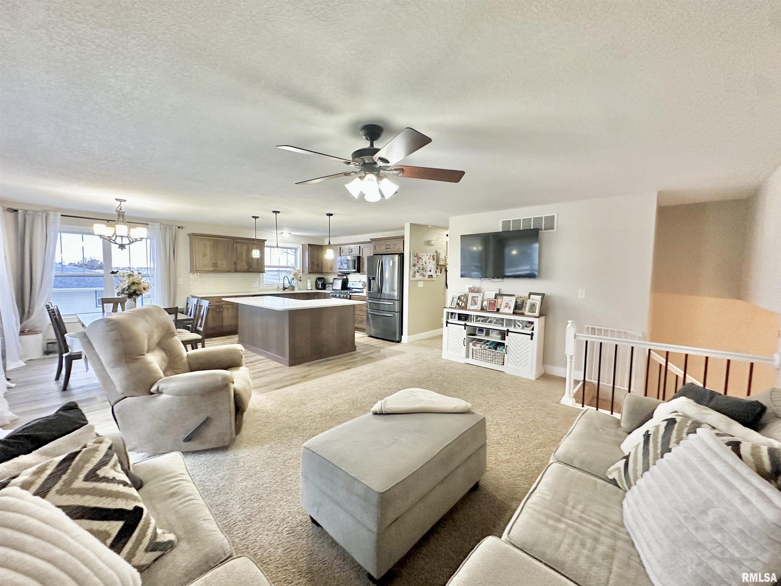 105 Sunshine Drive Rio, IL 61472 - Photo 30 of 71 Gallery Image 30