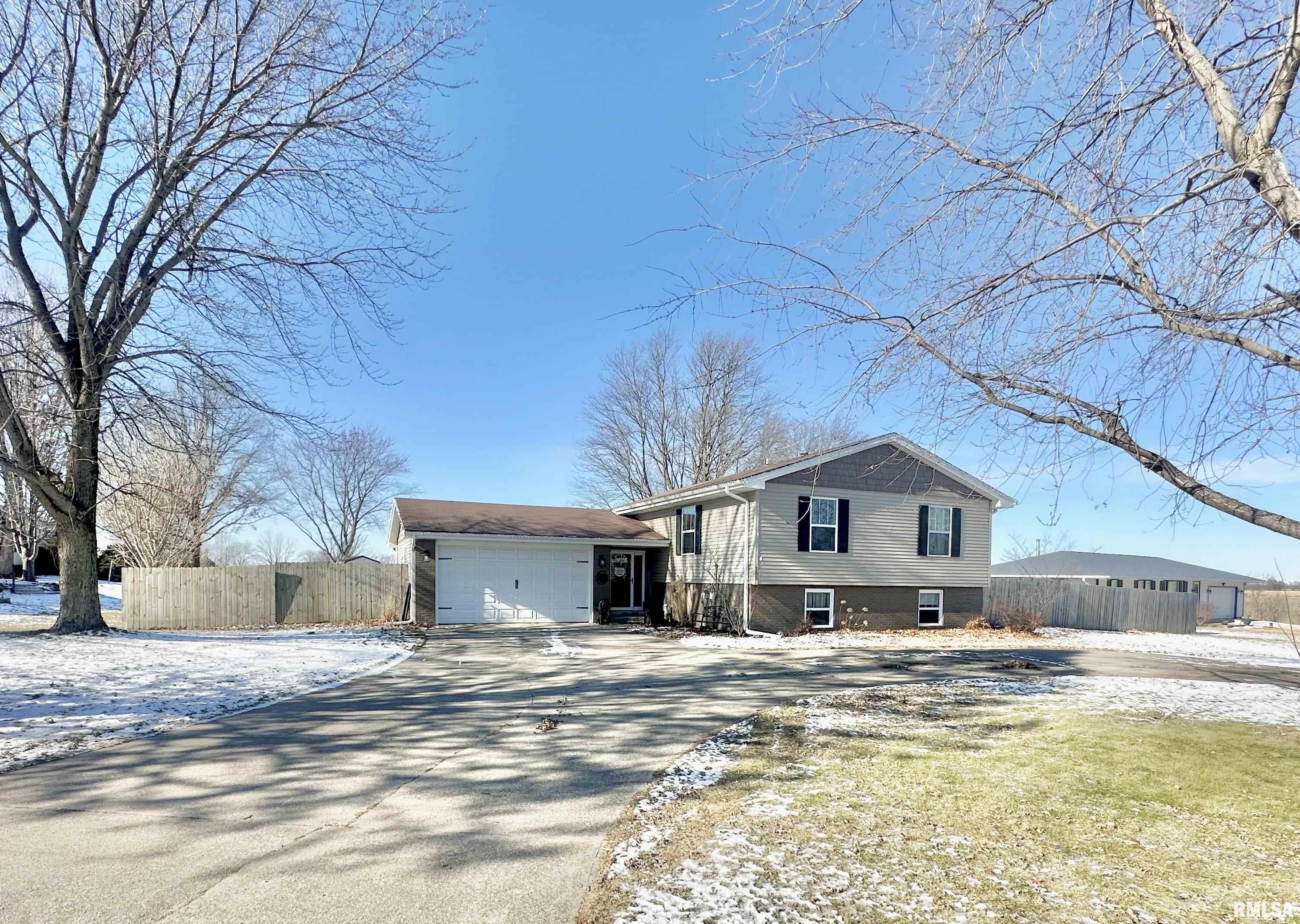 105 Sunshine Drive Rio, IL 61472 - Photo 3 of 71 Gallery Image 3