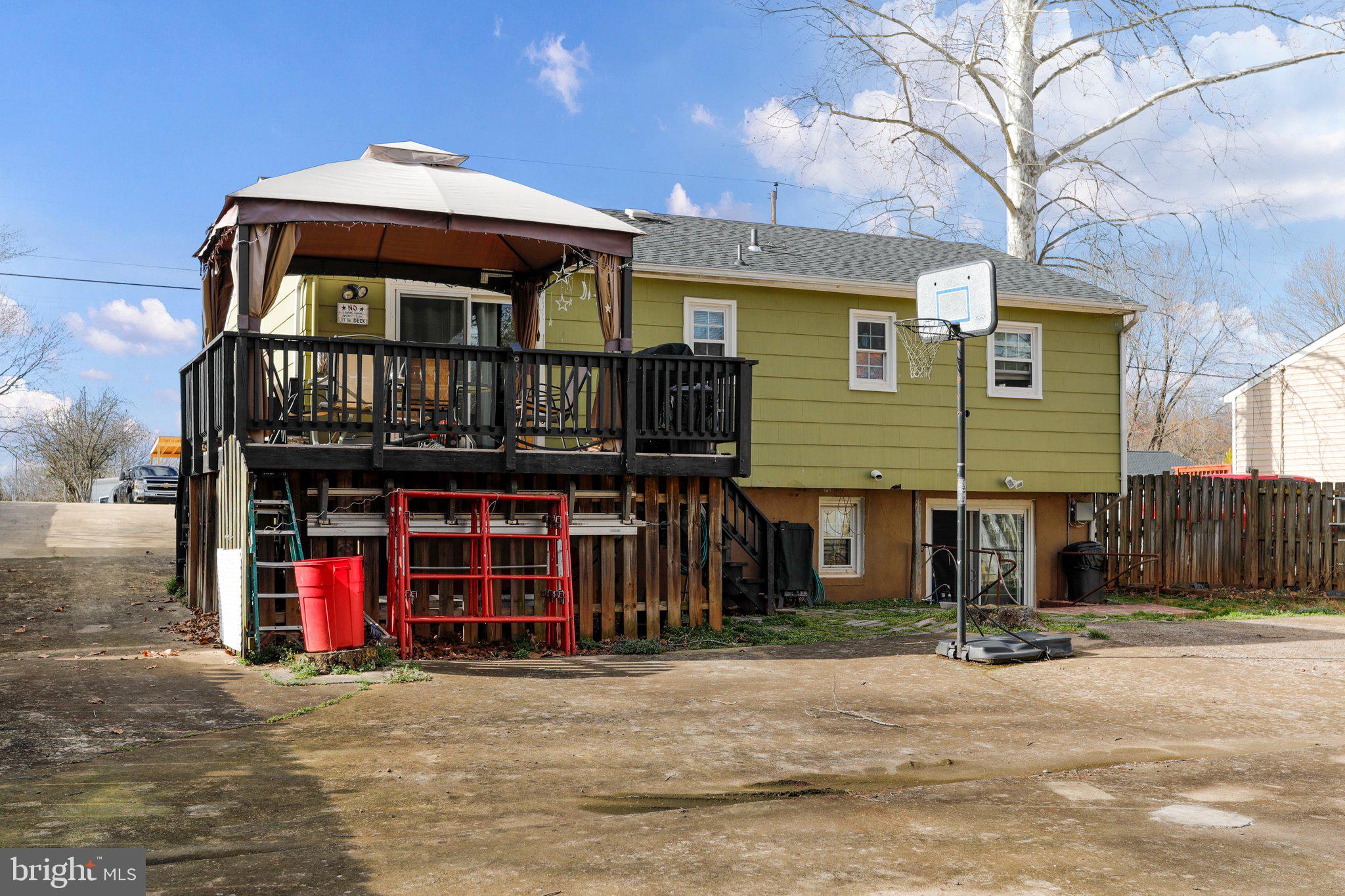7519 Alleghany Road Manassas, VA 20111 - Photo 30 of 35 Exterior back