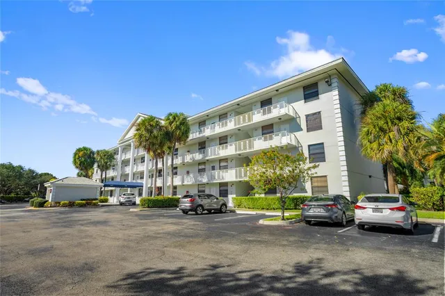 $2,950 | 1719 Whitehall Drive, Davie, FL 33324