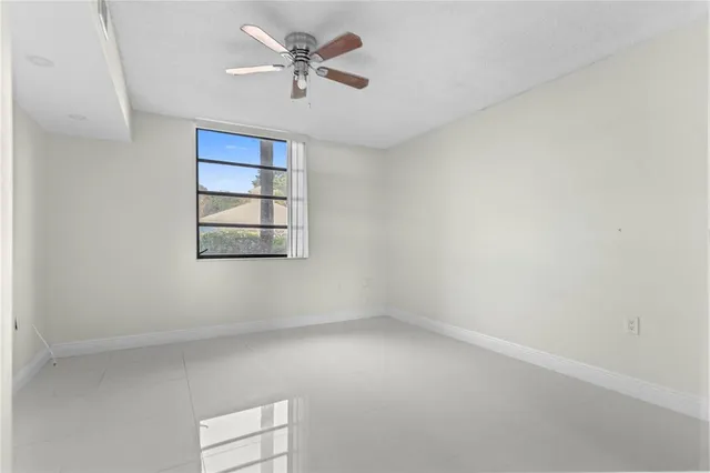 $2,950 | 1719 Whitehall Drive, Davie, FL 33324