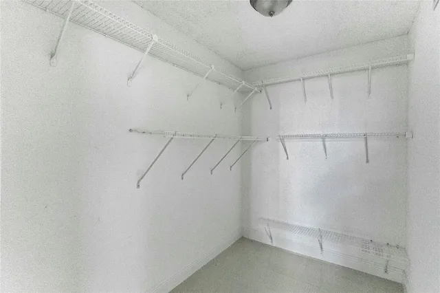 $2,950 | 1719 Whitehall Drive, Davie, FL 33324