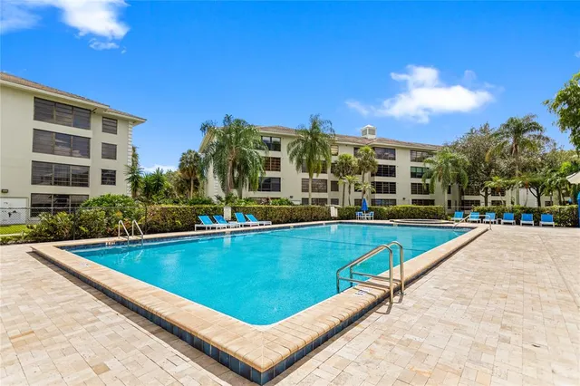 $2,950 | 1719 Whitehall Drive, Davie, FL 33324