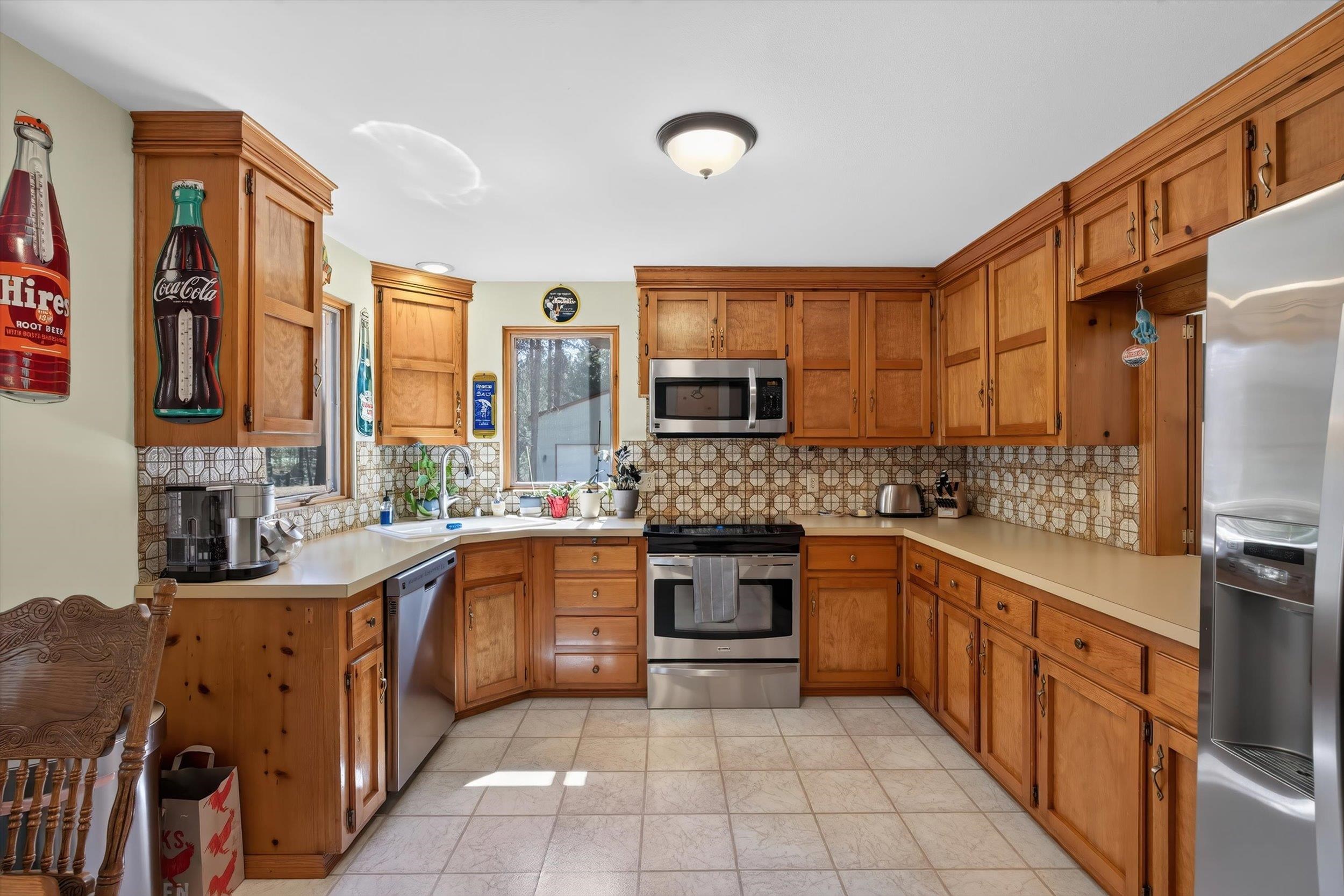 4410 East Silver Pine Road Colbert, WA 99005 - Photo 11 of 49 Gallery Image 11