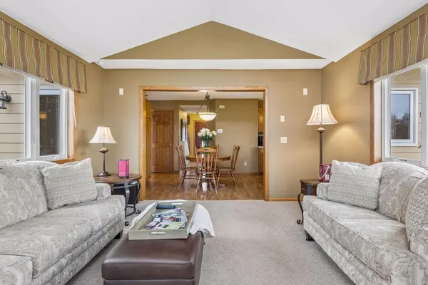 $550,000 | 4159 Pennsylvania Avenue, Eagan, MN 55123