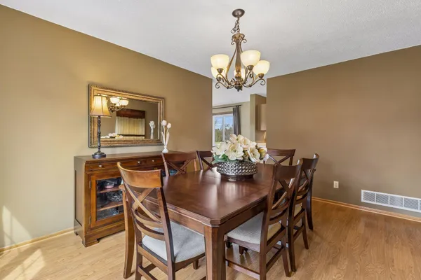 $550,000 | 4159 Pennsylvania Avenue, Eagan, MN 55123