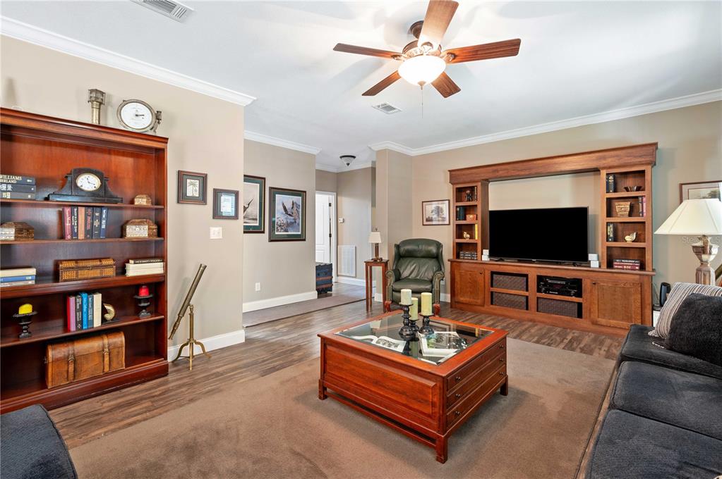 13721 Riada Way Dade City, FL 33525 - Photo 13 of 50 Gallery Image 13