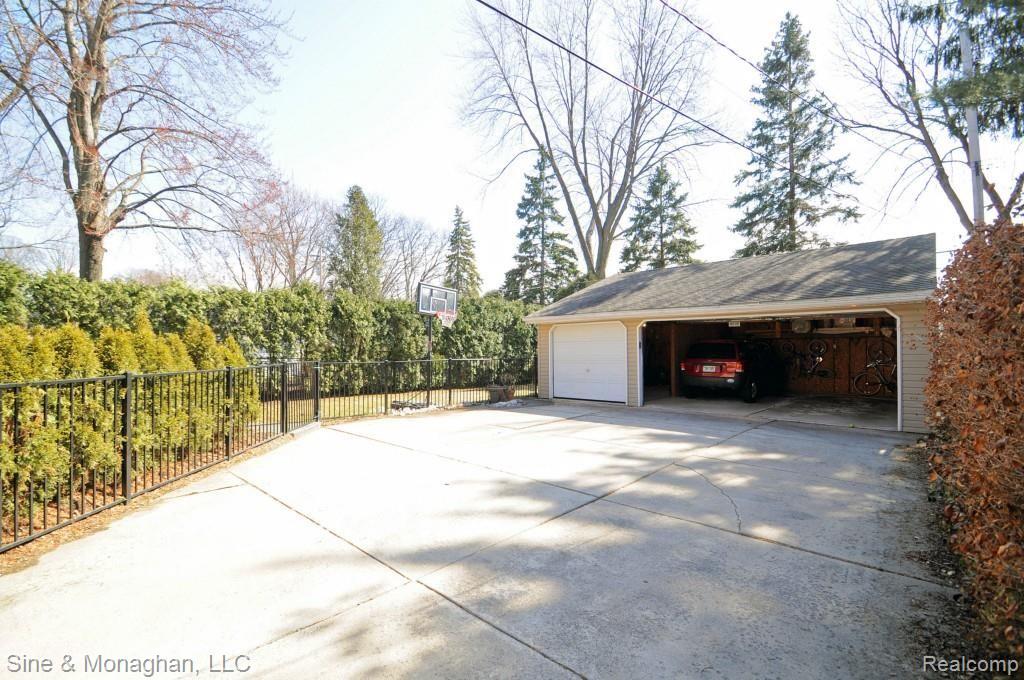 341 Kerby Road Grosse Pointe, MI 48236 - Photo 27 of 31 28.jpg