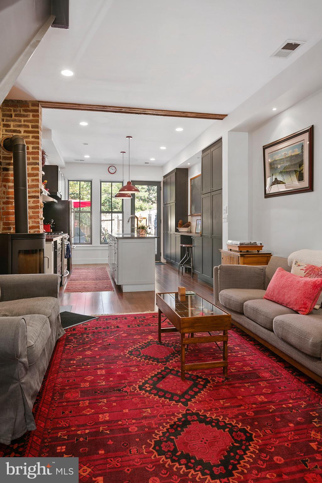 305 9th Street Southeast Washington, DC 20003 - Photo 12 of 35