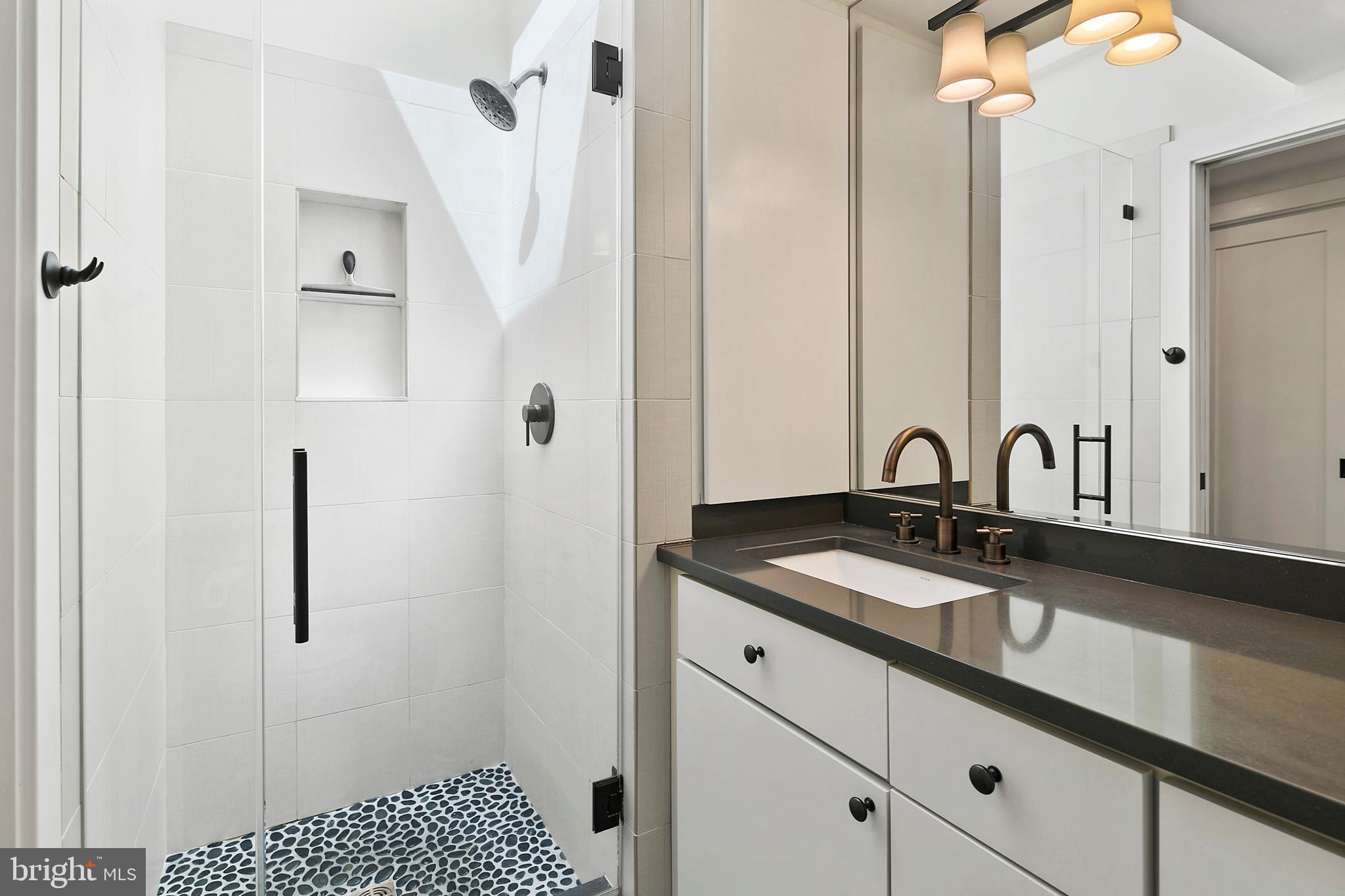 305 9th Street Southeast Washington, DC 20003 - Photo 23 of 35