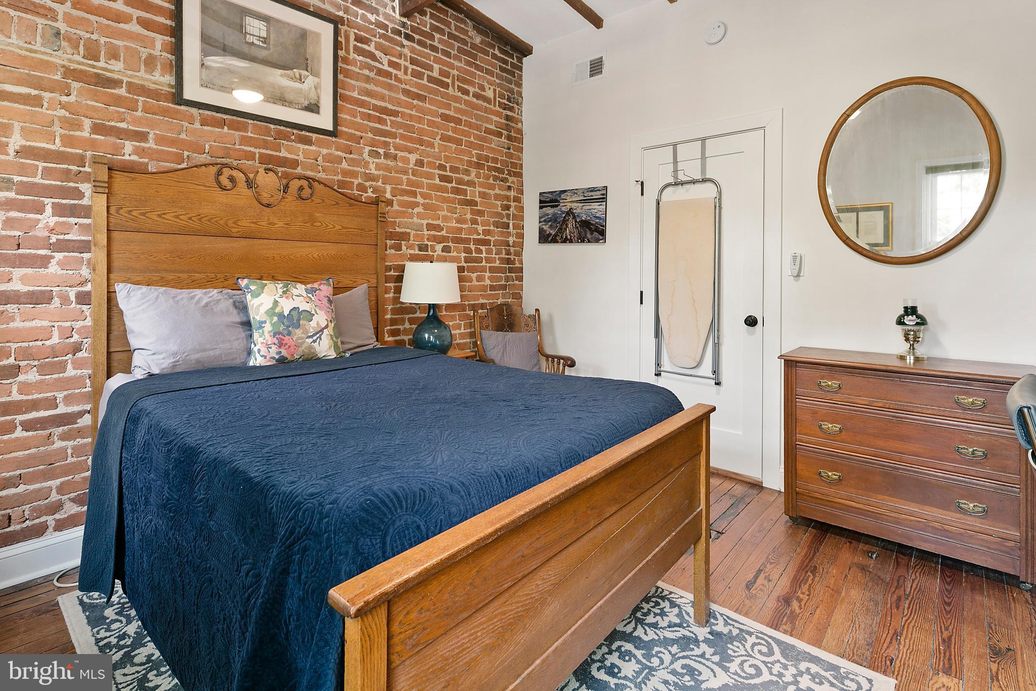 305 9th Street Southeast Washington, DC 20003 - Photo 27 of 35