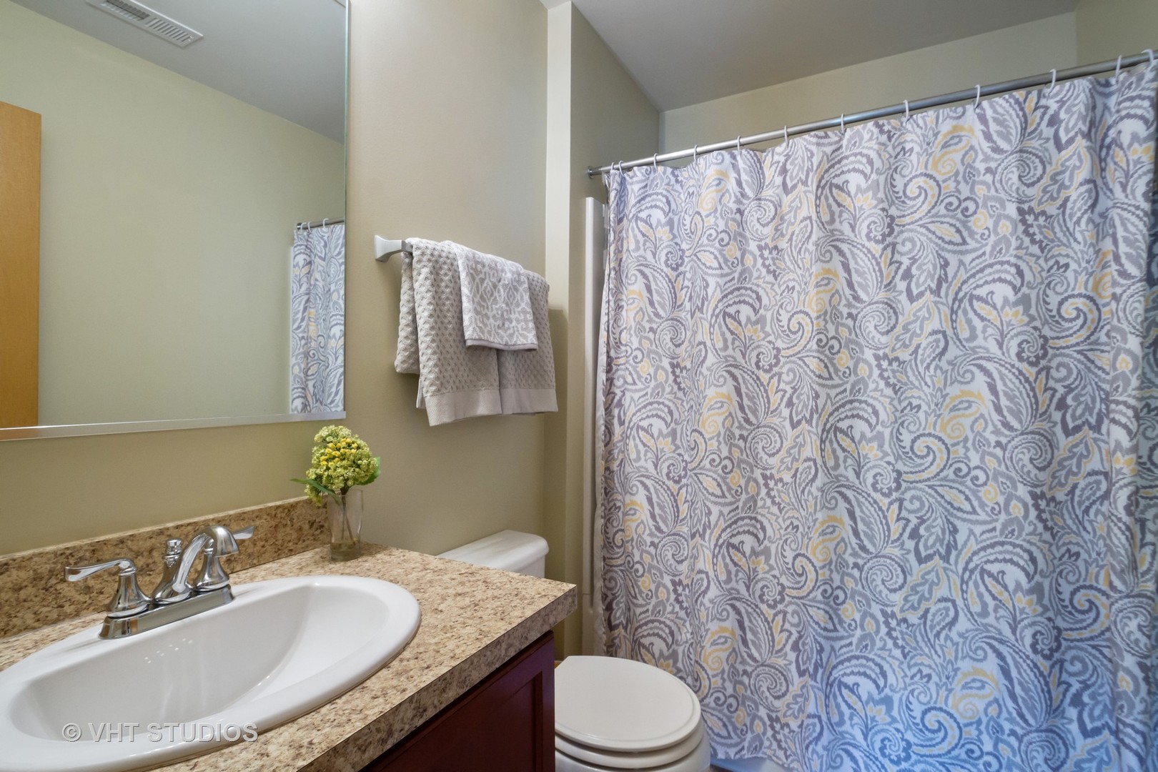1832 Butterfield Road Woodstock, IL 60098 - Photo 13 of 15
