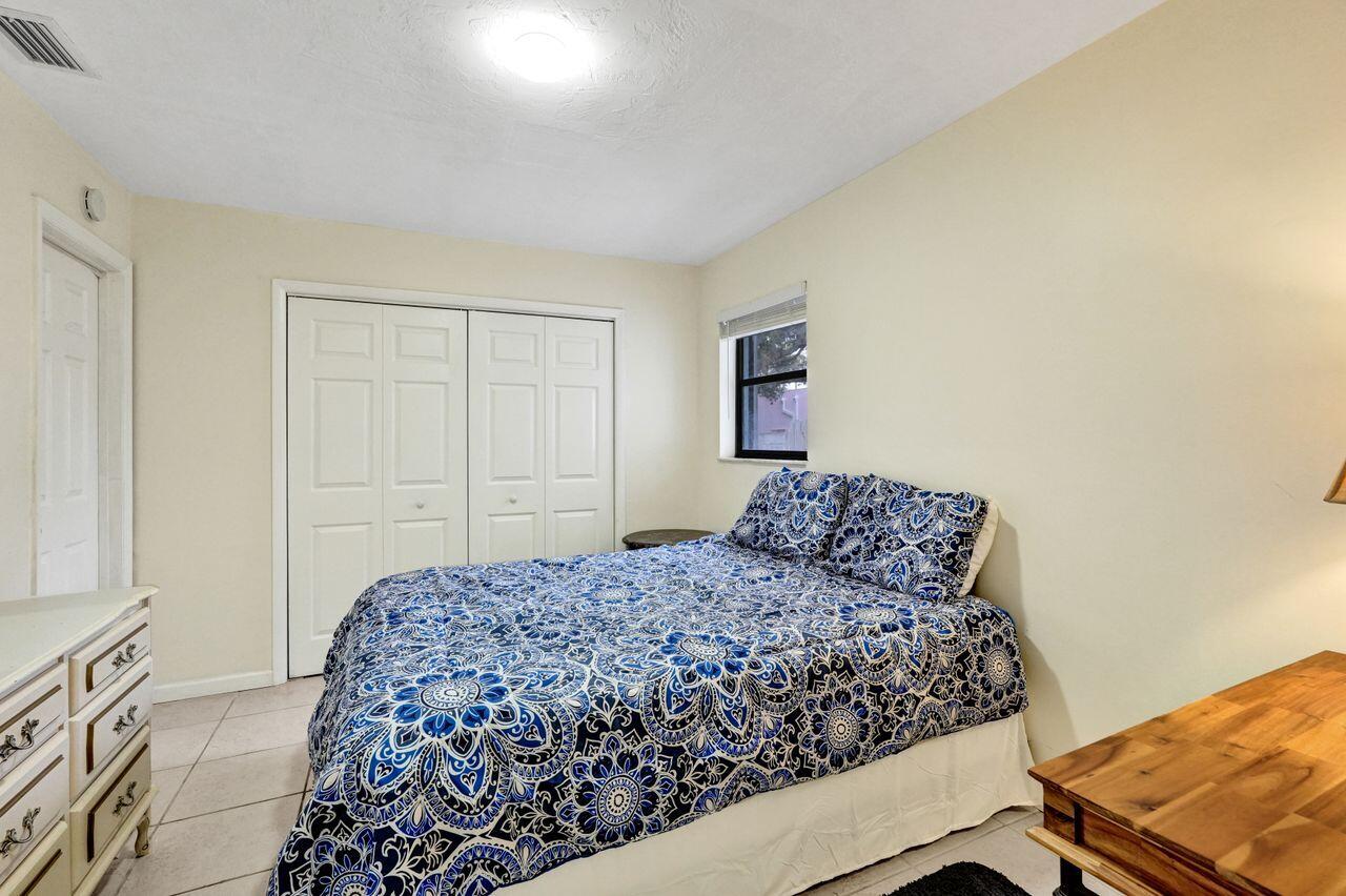 1718 Ridge Road North Palm Beach, FL 33408 - Photo 24 of 38 DSC09165