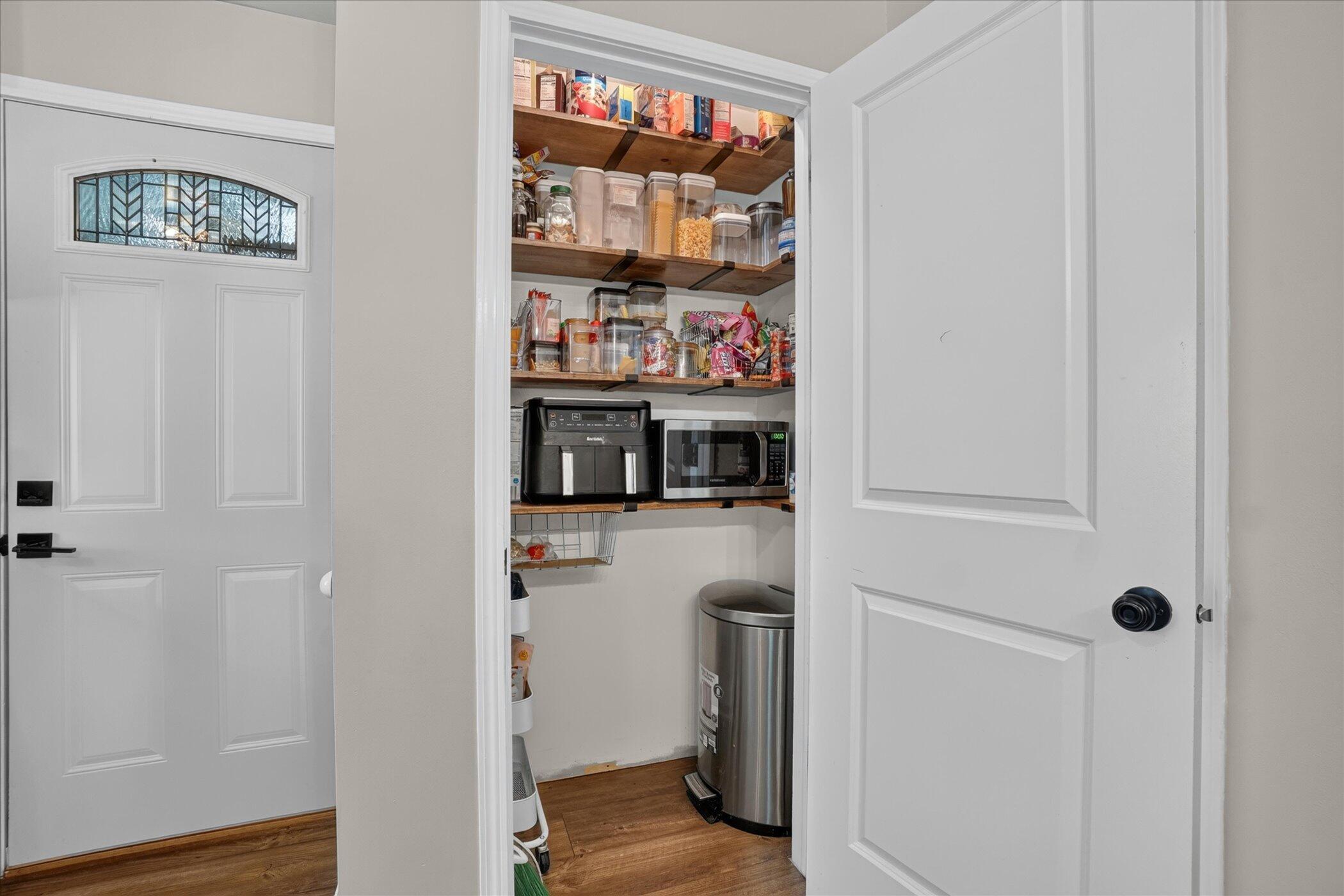 401 South Whitmore Road Hastings, MI 49058 - Photo 19 of 59 18-401-S-Whitmore-Rd-Hastings-WindowStil