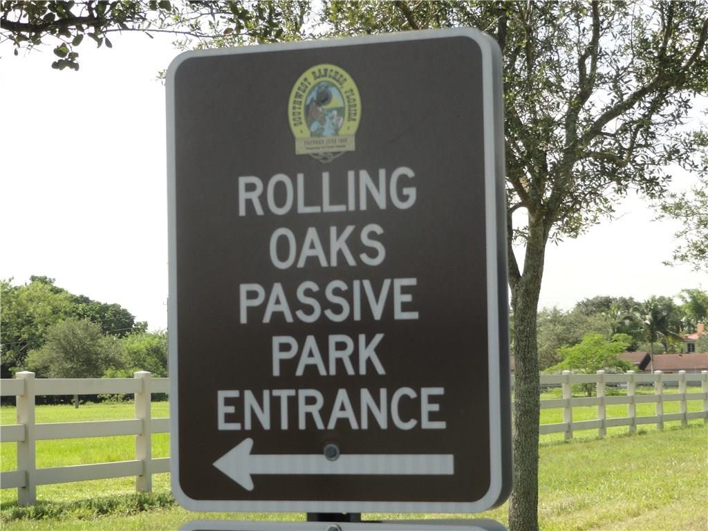 17950 Southwest 55th Street Southwest Ranches, FL 33331 - Photo 29 of 31 a view of outdoor space with sign board