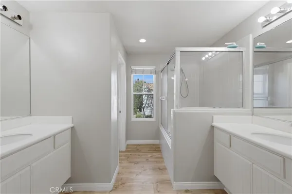 $799,999 | 23322 Montecito Place, Valencia, CA 91354