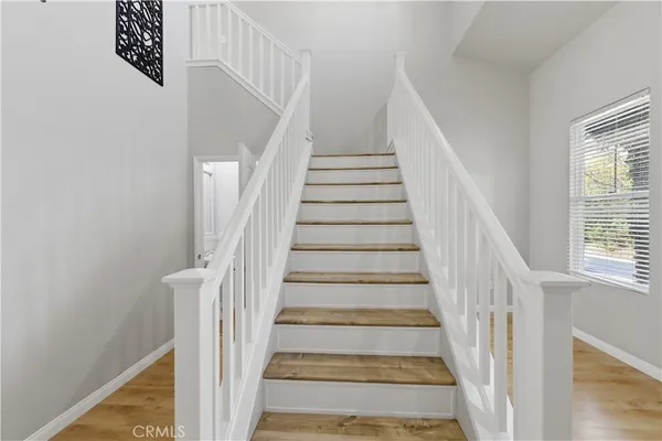 $799,999 | 23322 Montecito Place, Valencia, CA 91354