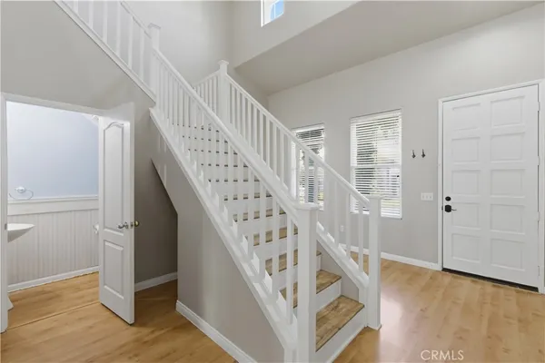 $799,999 | 23322 Montecito Place, Valencia, CA 91354