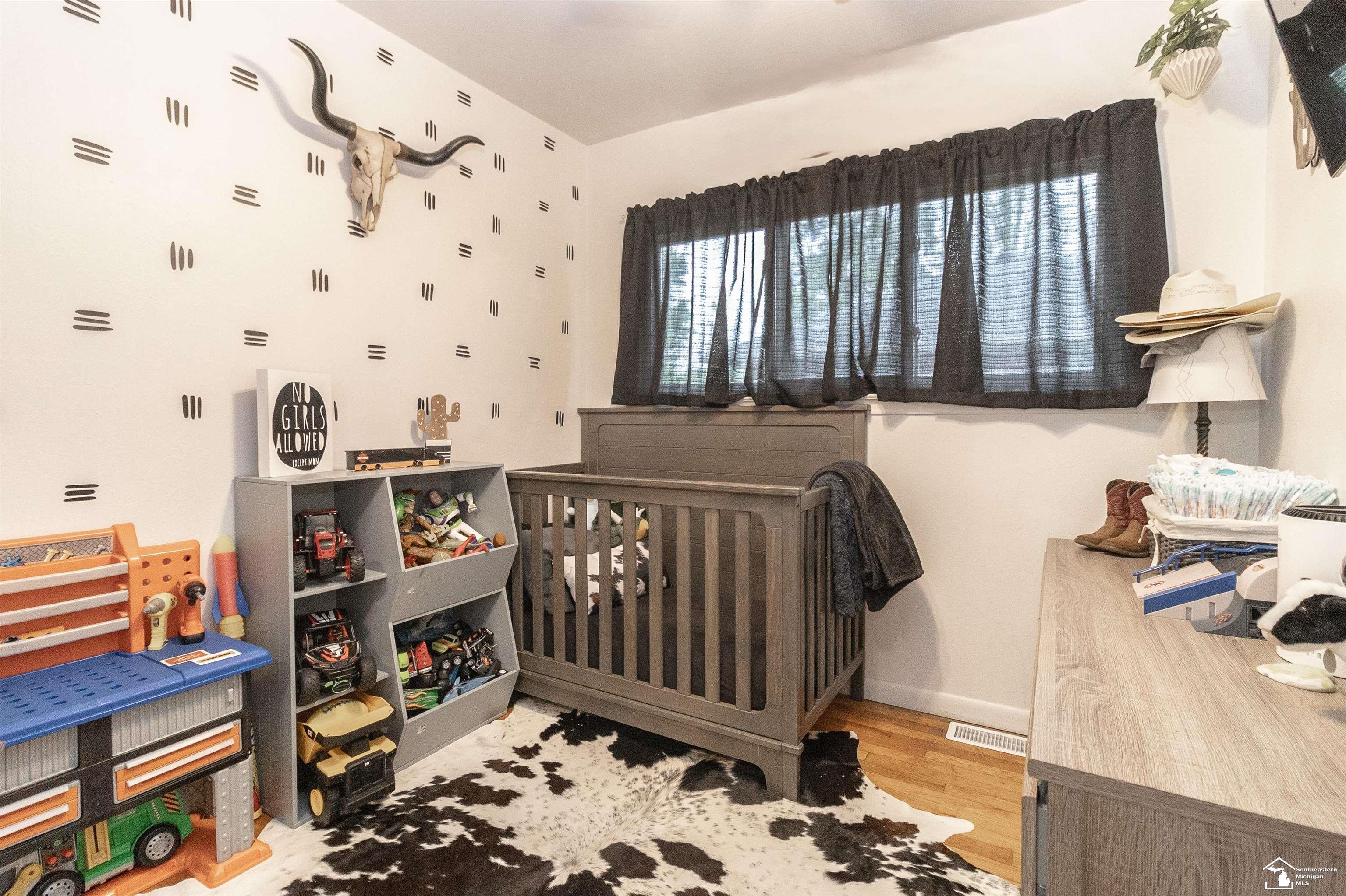 667 Riley Street Dundee, MI 48131 - Photo 19 of 30 50160230-4cfa2580-7c72-4152-a4f6-448dcd77f0c8.JPG