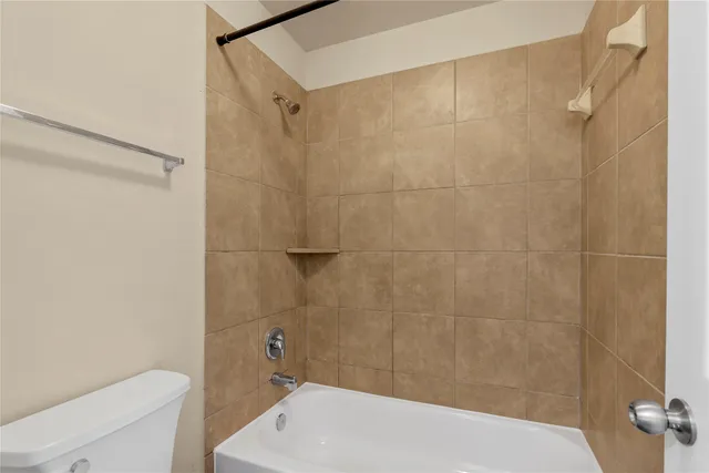 $2,600 | 18715 Windy Stone Drive, Houston, TX 77084