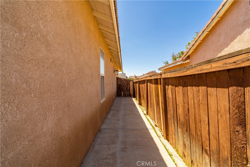 11688 Cornell Street Adelanto, CA 92301 - Photo 34 of 40 a view of a balcony