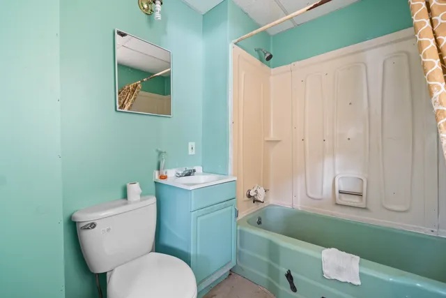 $99,900 | 17 Main Street, Mexico, ME 04257