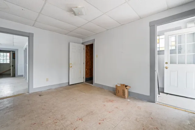 $99,900 | 17 Main Street, Mexico, ME 04257