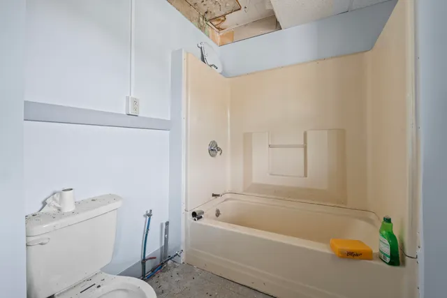 $99,900 | 17 Main Street, Mexico, ME 04257