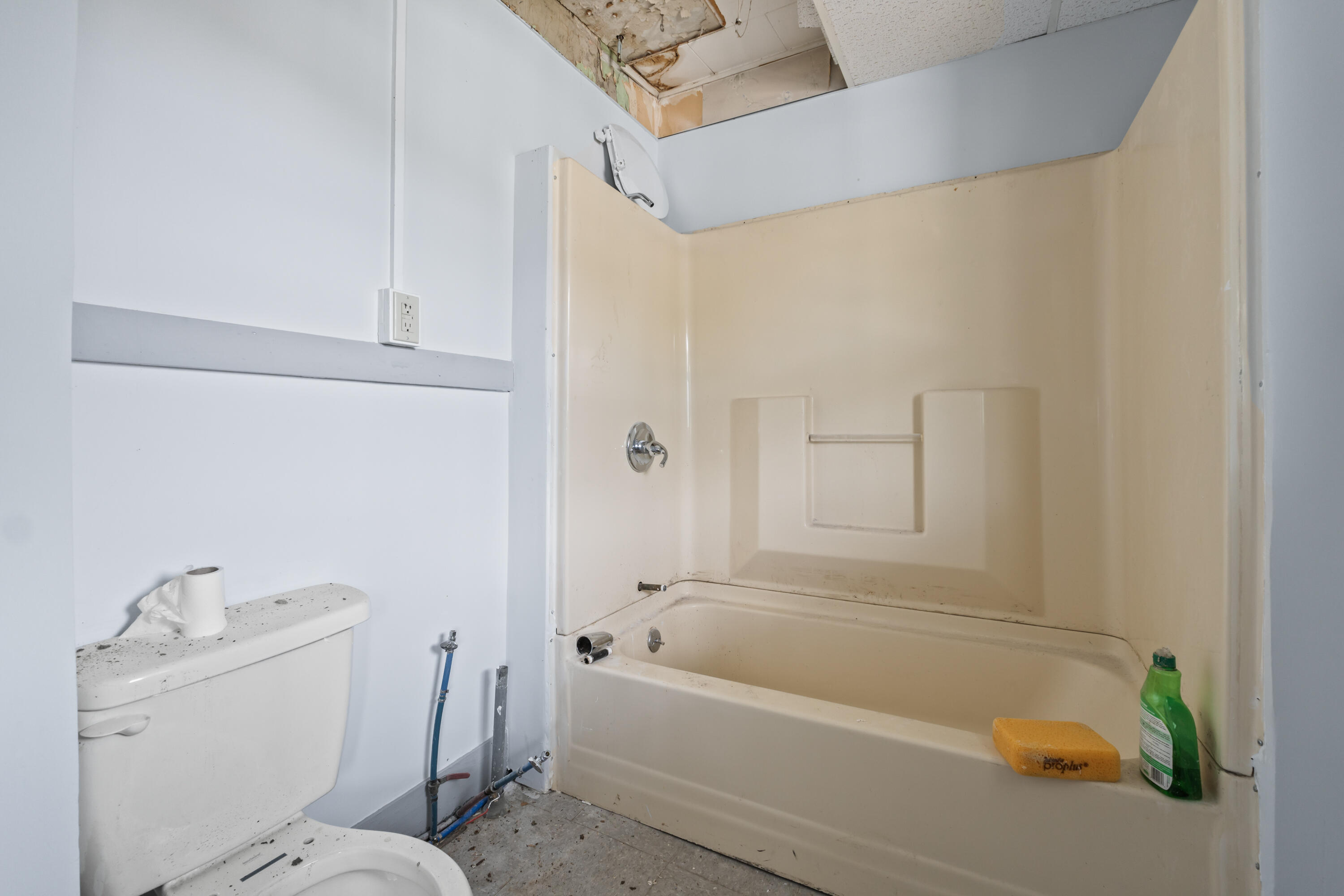 17 Main Street Mexico, ME 04257 - Photo 29 of 61 17 Main St_145