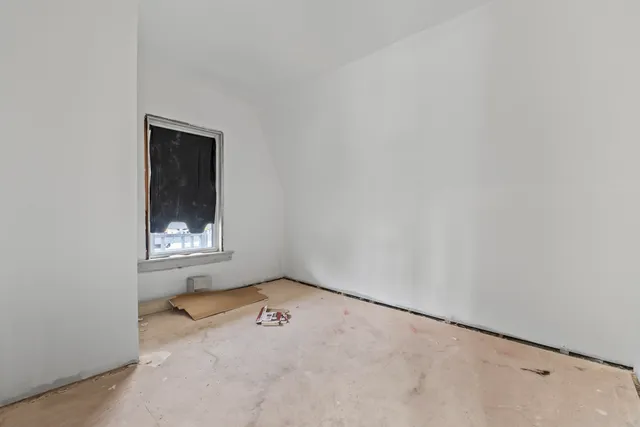 $99,900 | 17 Main Street, Mexico, ME 04257