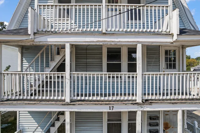 $99,900 | 17 Main Street, Mexico, ME 04257