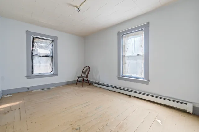 $99,900 | 17 Main Street, Mexico, ME 04257