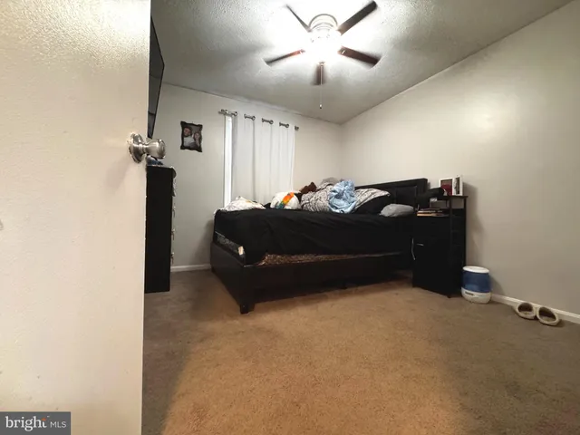 $489,900 | 11 Fenceline Drive, Gaithersburg, MD 20878