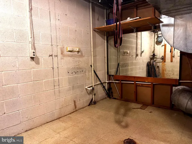 $489,900 | 11 Fenceline Drive, Gaithersburg, MD 20878