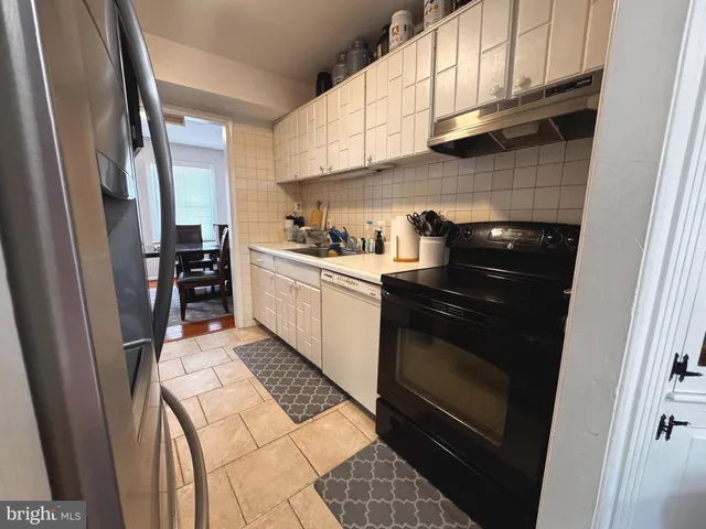 $489,900 | 11 Fenceline Drive, Gaithersburg, MD 20878