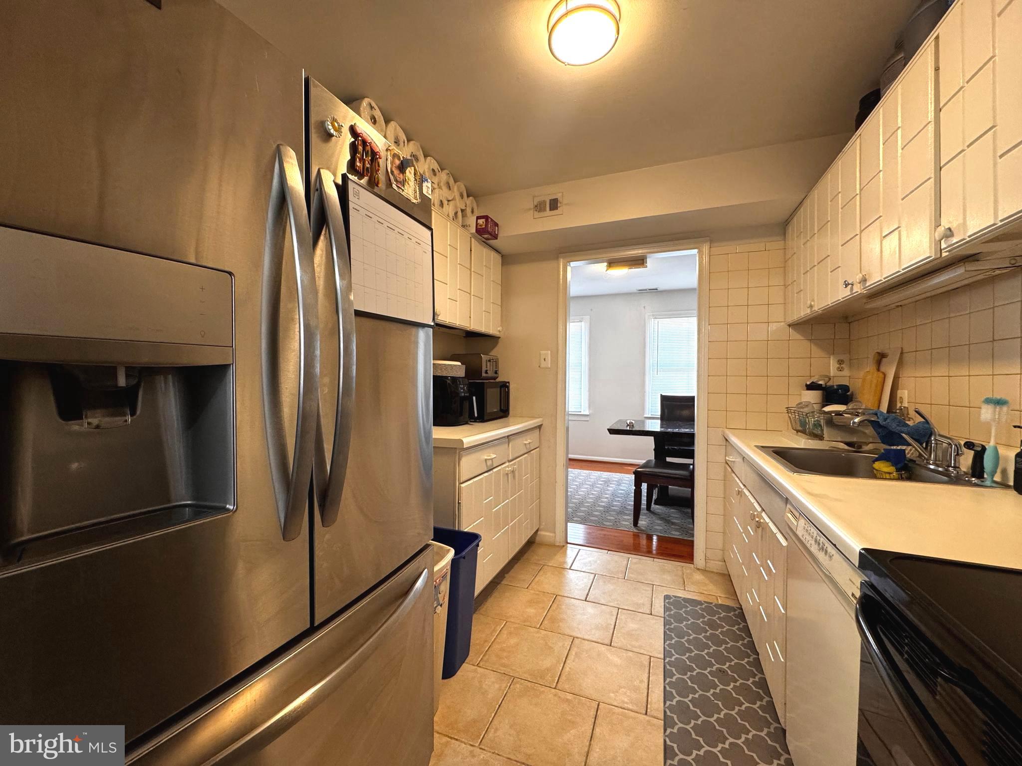 11 Fenceline Drive Gaithersburg, MD 20878 - Photo 8 of 40