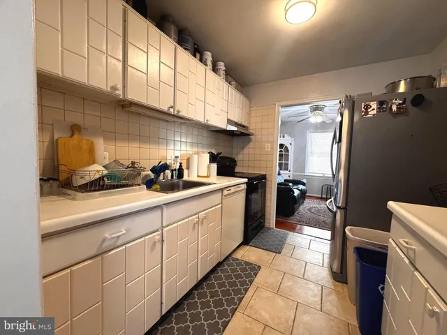 $489,900 | 11 Fenceline Drive, Gaithersburg, MD 20878