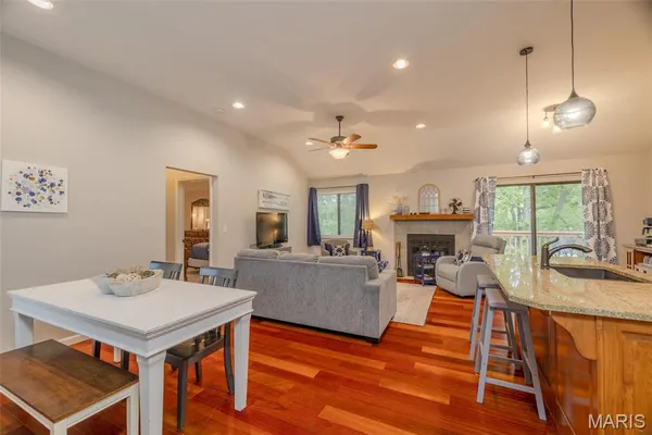 $399,900 | 134 Geneva Cove Drive, Innsbrook, MO 63390