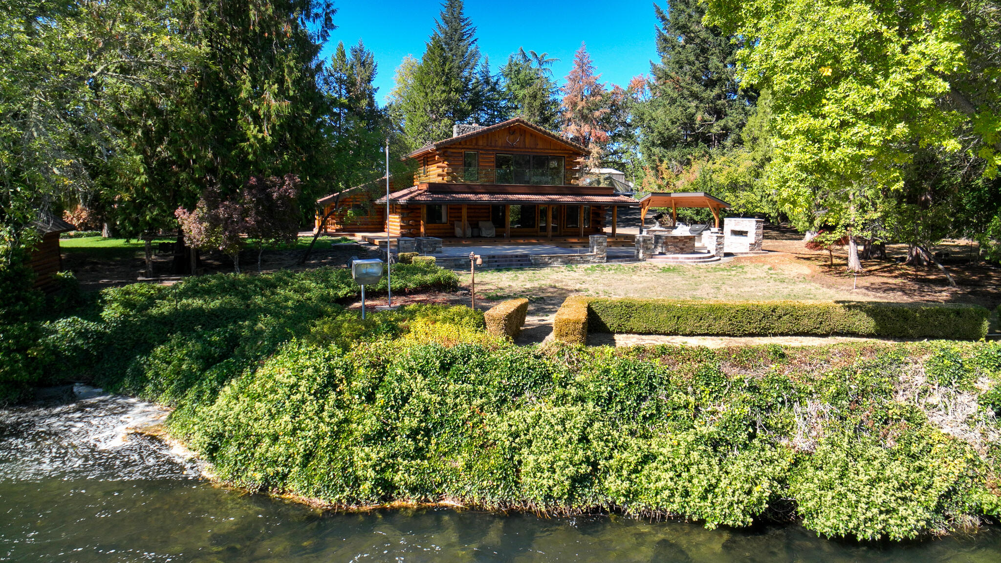 12214 Modoc Road White City, OR 97503 - Photo 6 of 47