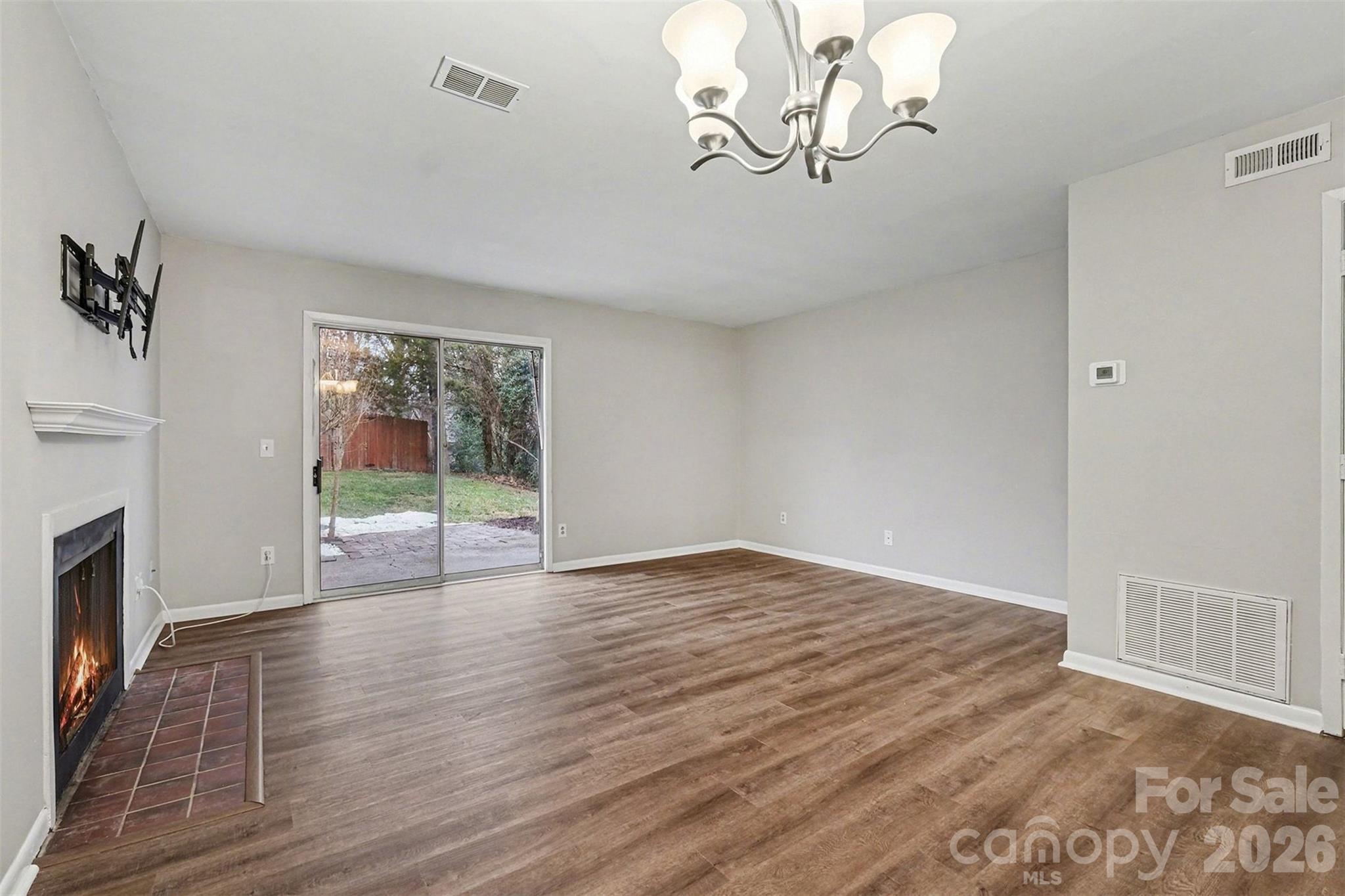 6042 Heath Valley Road Charlotte, NC 28210 - Photo 12 of 28