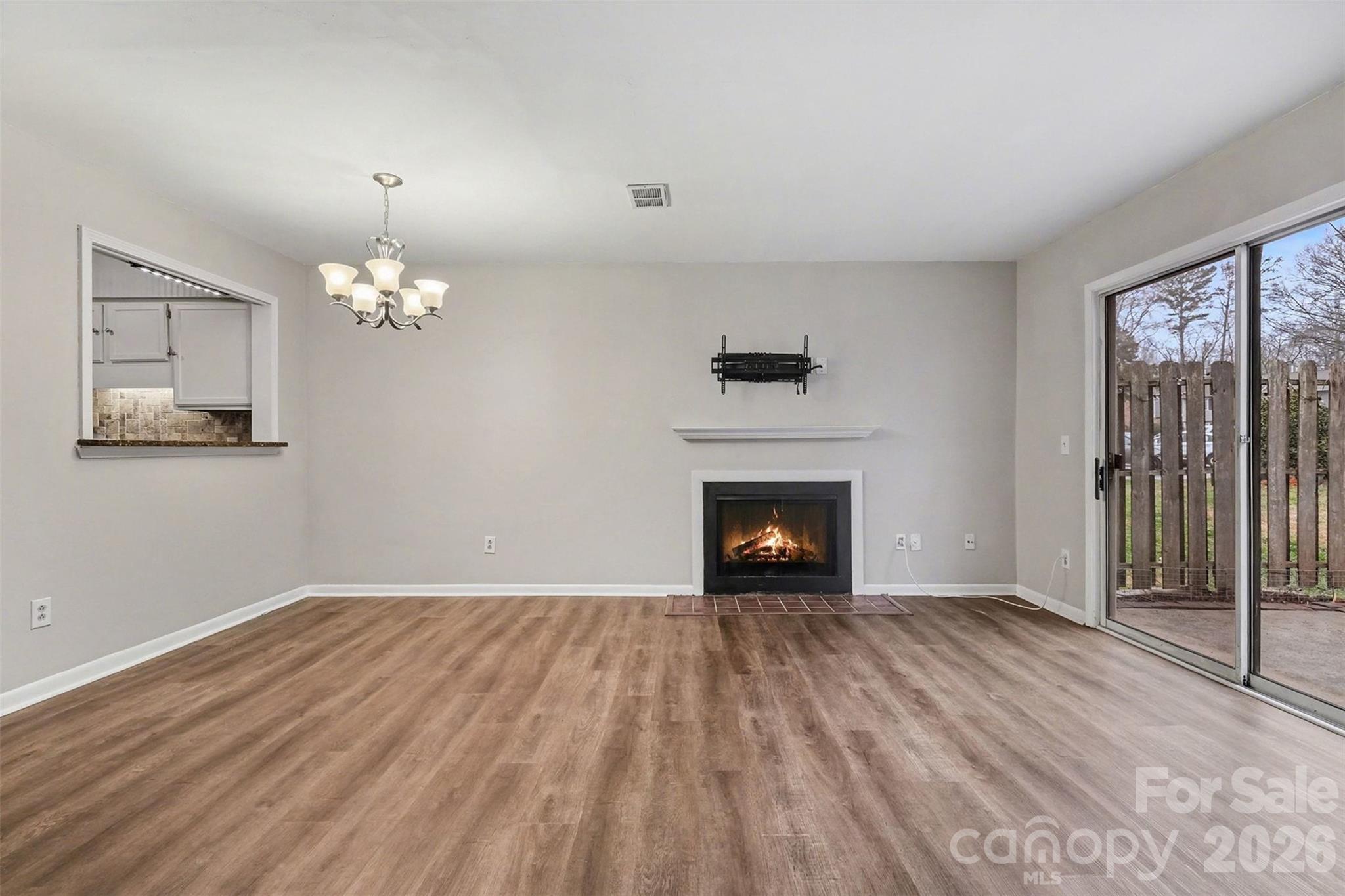 6042 Heath Valley Road Charlotte, NC 28210 - Photo 3 of 28