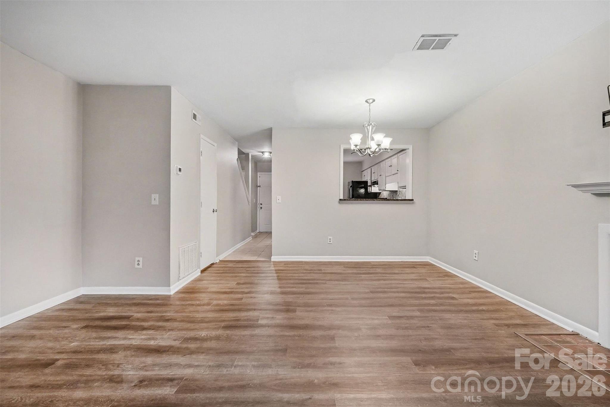 6042 Heath Valley Road Charlotte, NC 28210 - Photo 10 of 28