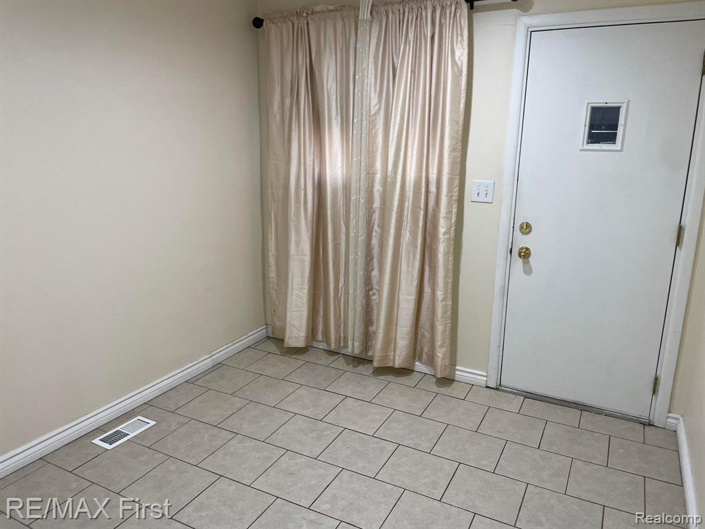 8401 18 18 Mile Road, Unit 99 Sterling Heights, MI 48313 - Photo 6 of 36