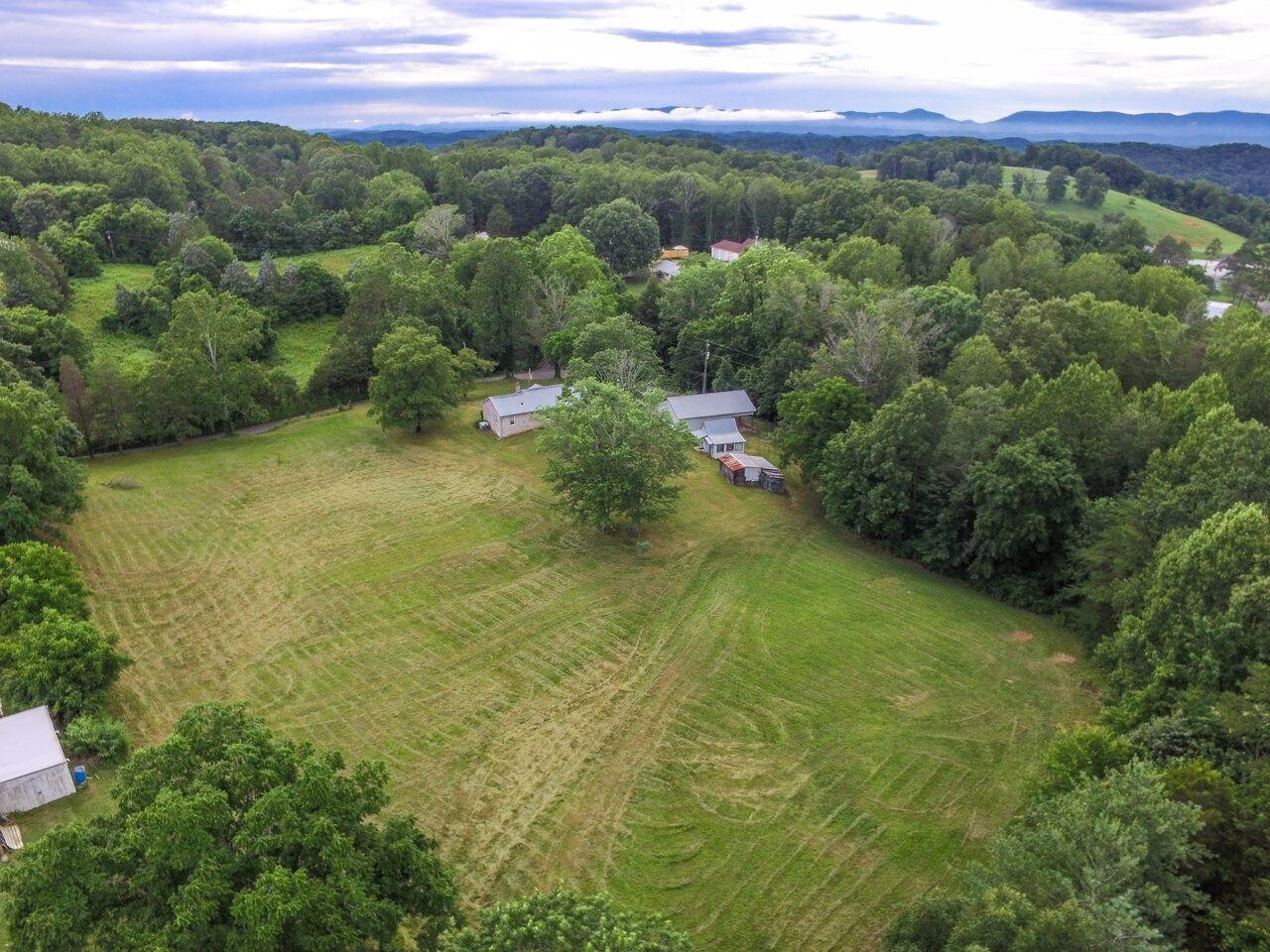 303 Cruze Road Powell, TN 37849 - Photo 31 of 37 Gallery Image 31