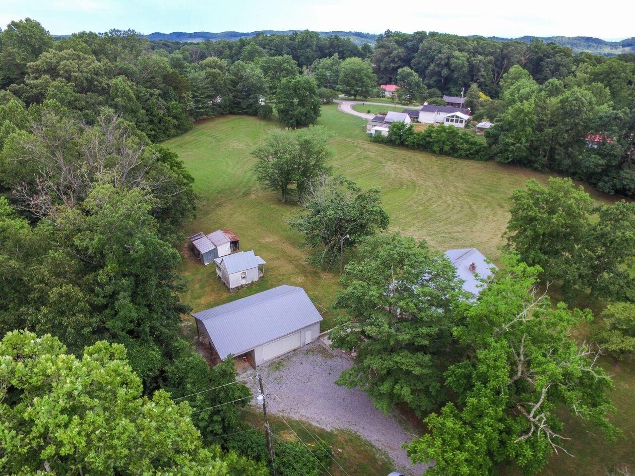303 Cruze Road Powell, TN 37849 - Photo 32 of 37 Gallery Image 32
