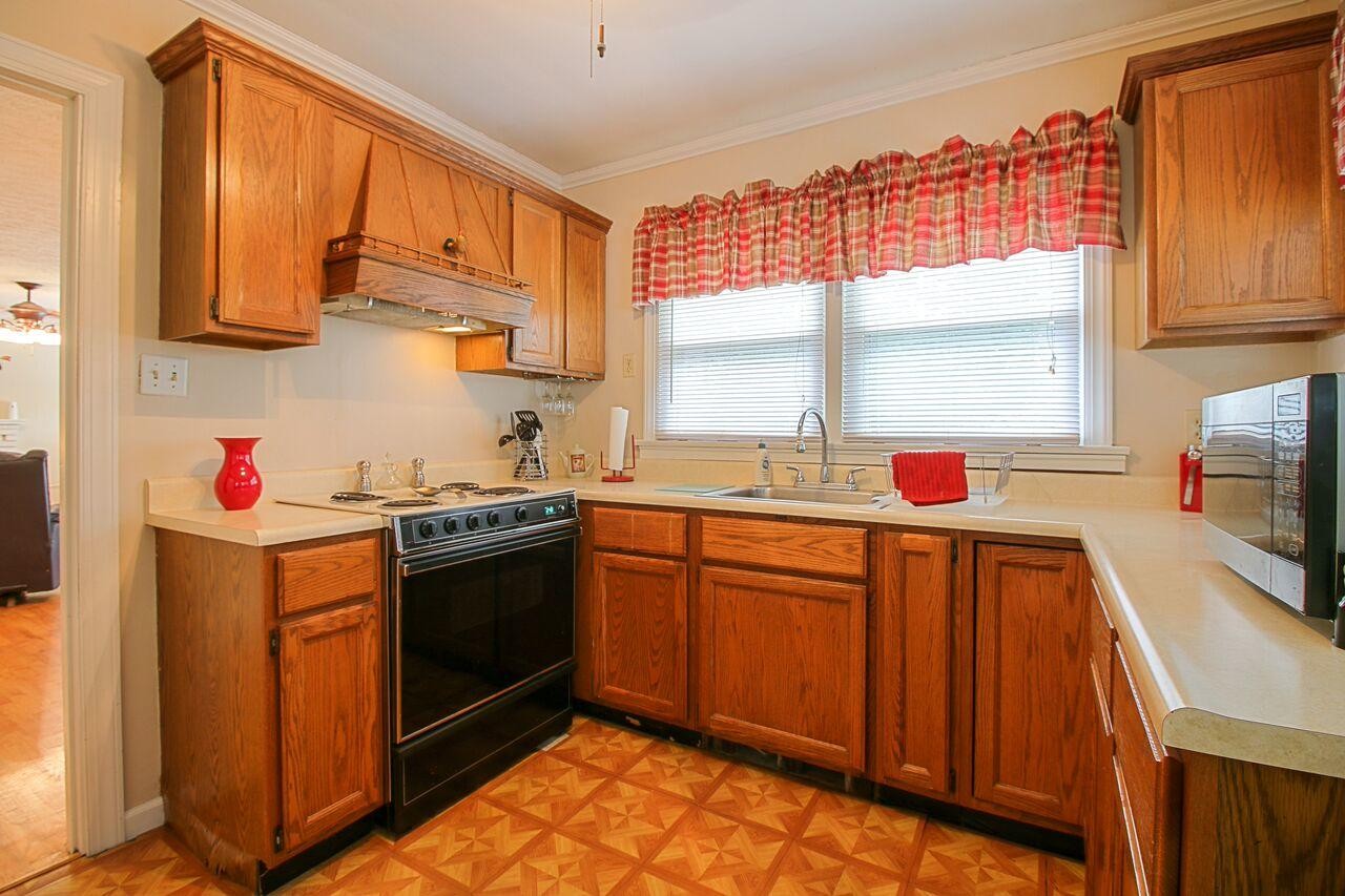303 Cruze Road Powell, TN 37849 - Photo 5 of 37 Gallery Image 5