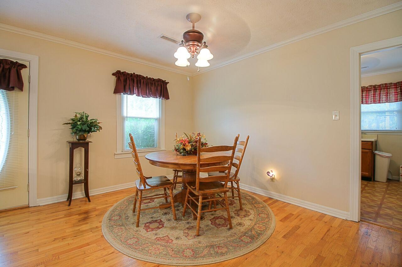 303 Cruze Road Powell, TN 37849 - Photo 9 of 37 Gallery Image 9