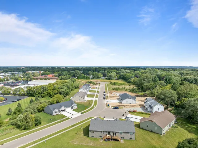 $339,400 | 1591 Meadowview Court, Whitewater, WI 53190