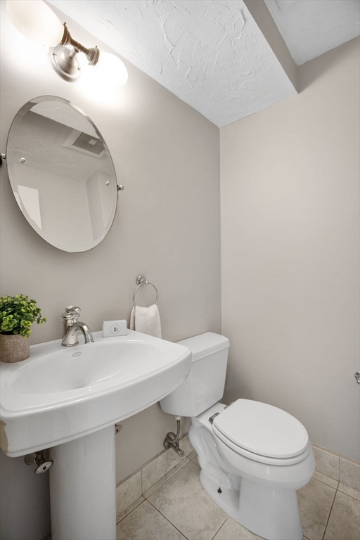 46 Tinson Road, Unit 9 Quincy, MA 02169 - Photo 11 of 21 Gallery Image 11